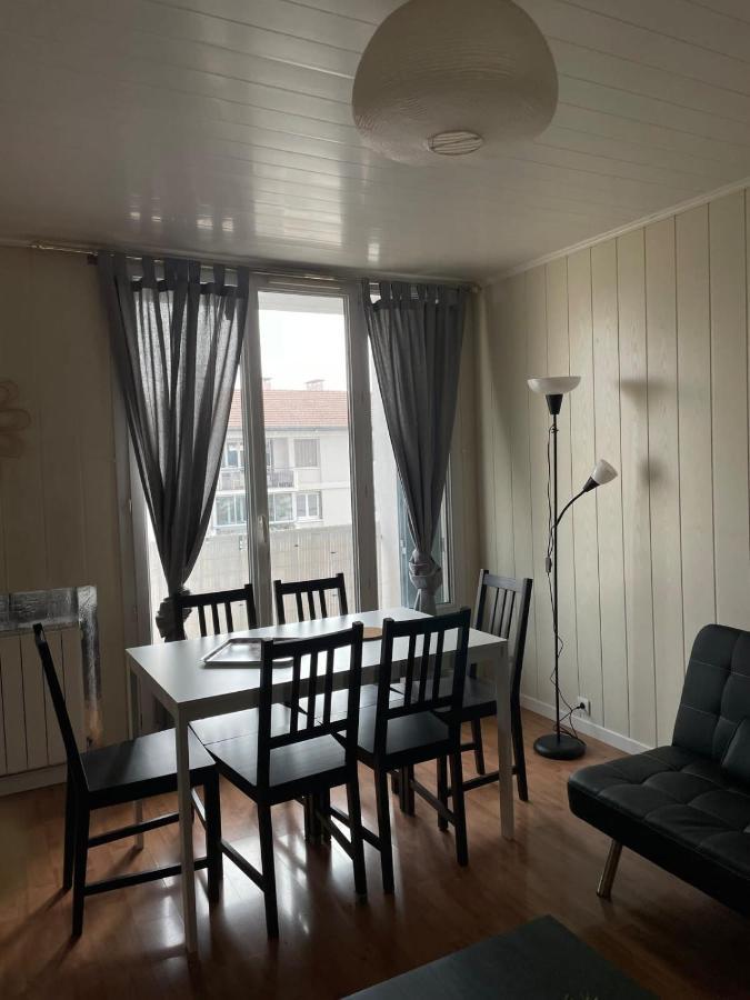 Le Parilly- Appartement 3 Chambres-Parc Parilly Bron Exterior photo